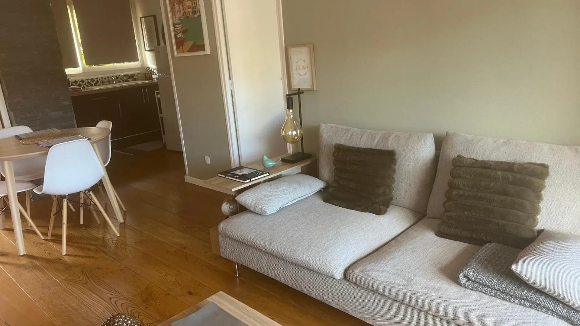 Magnifique Appartement A Cassis,Parking,2 Pas Du Port