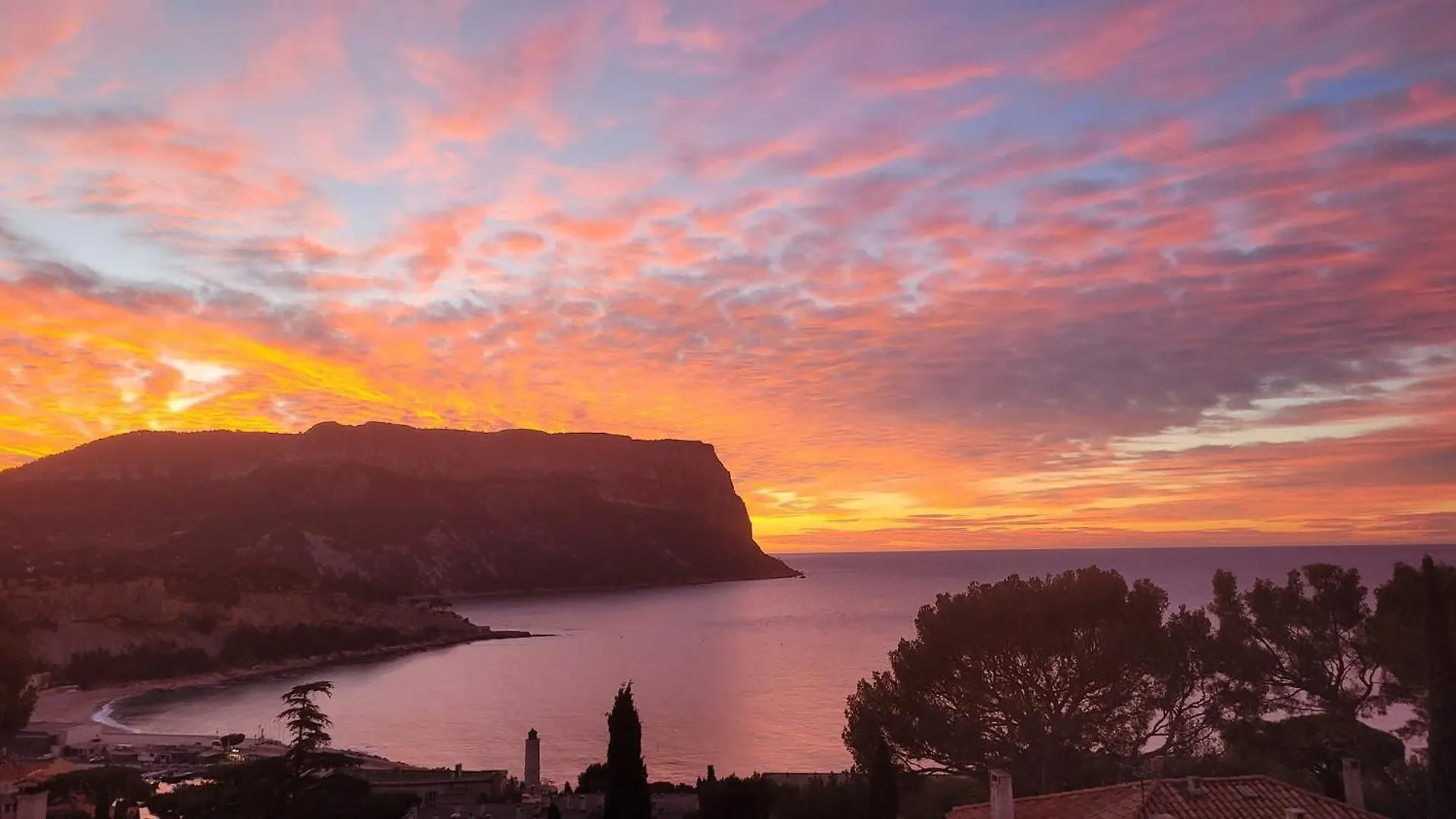 Magnifique Appartement A Cassis,Parking,2 Pas Du Port Apartment Cassis